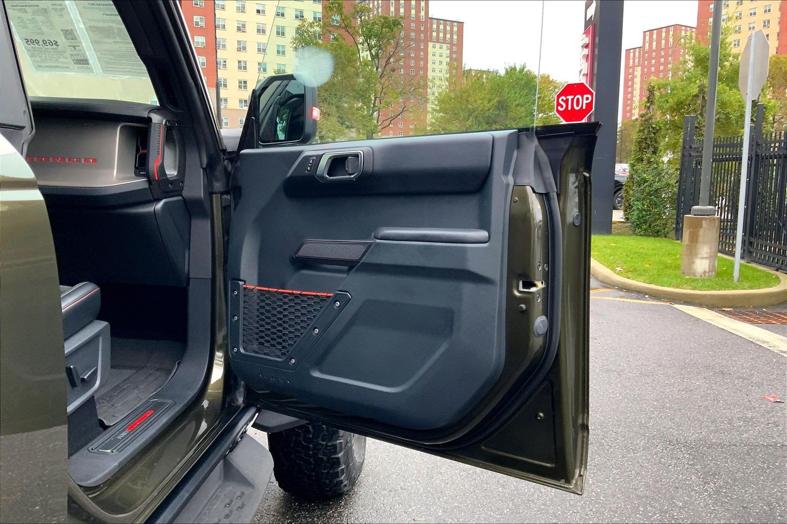 Used 2024 Ford Bronco Raptor w/ Interior Carbon Fiber Pack 6 AWD/4WD image 22