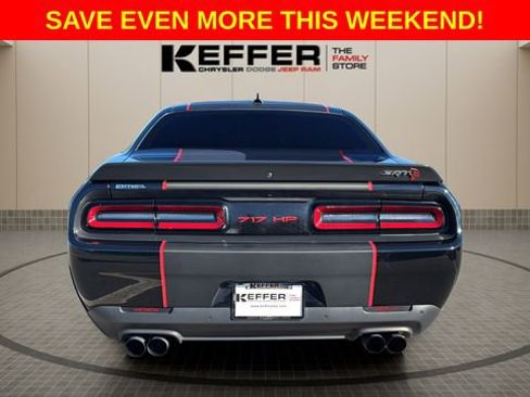 Used 2019 Dodge Challenger SRT Hellcat image 4
