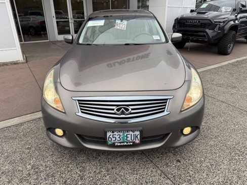 Used 2010 INFINITI G37 Journey w/ Premium Pkg RWD image 9