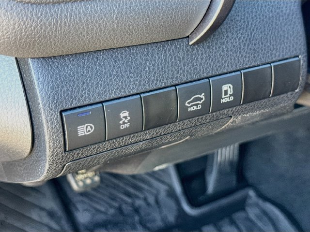 Used 2023 Toyota Camry SE FWD image 10
