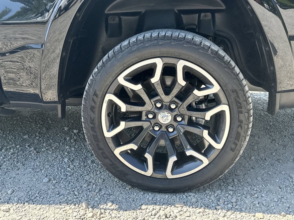 Used 2025 RAM 1500 Limited AWD/4WD image 20