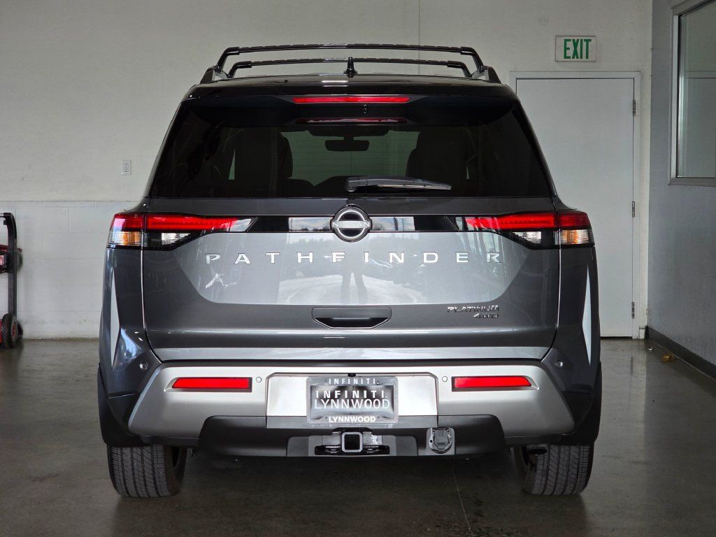 Used 2025 Nissan Pathfinder Platinum AWD/4WD image 5