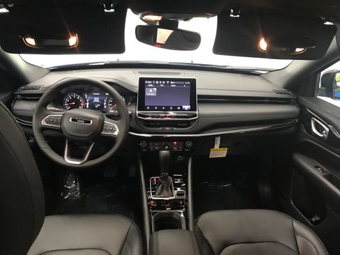 New 2026 Jeep Compass Limited image 32