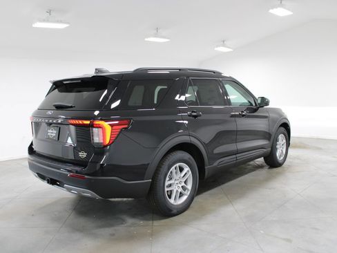 New 2026 Ford Explorer Active image 10