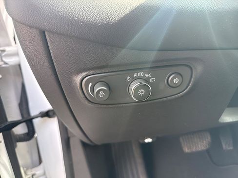 Certified 2020 Chevrolet Equinox LT image 13