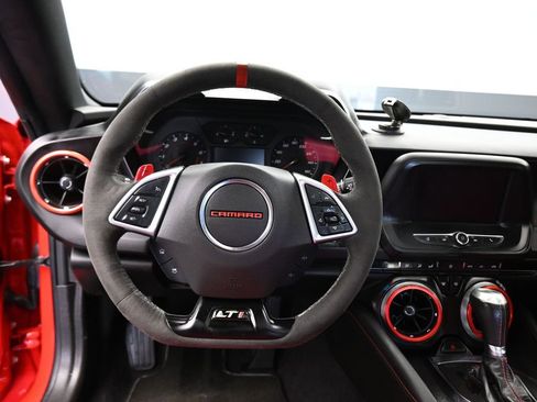 Used 2021 Chevrolet Camaro LT w/ RS Package image 15