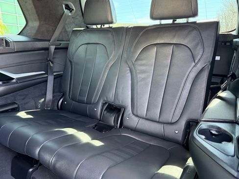 Certified 2022 BMW X7 xDrive40i w/ M Sport Package image 36