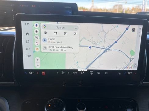 Used 2025 Ford Expedition Max Platinum w/ Driver's Package image 24