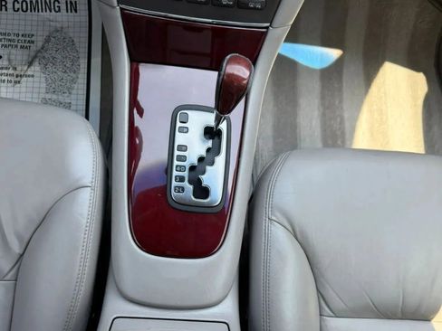 Used 2004 Lexus ES 330 FWD image 13