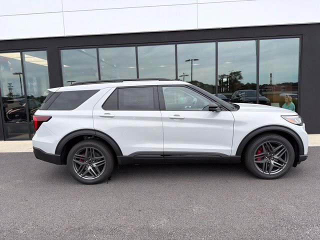New 2027 Ford Explorer ST w/ Sun And Sound Package AWD/4WD image 2