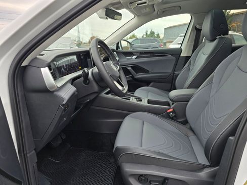 New 2026 Volkswagen Tiguan SE image 20