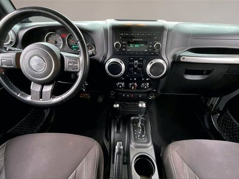 Used 2014 Jeep Wrangler Unlimited Rubicon w/ Dual Top Group image 7