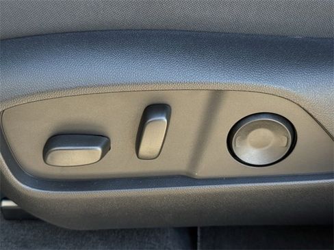 New 2026 Chevrolet Equinox ACTIV w/ Convenience Package III image 27