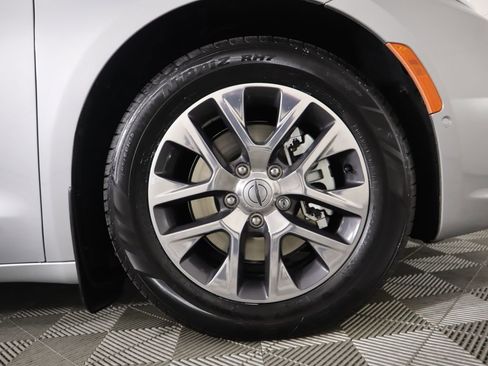 Used 2022 Chrysler Pacifica Pinnacle image 31