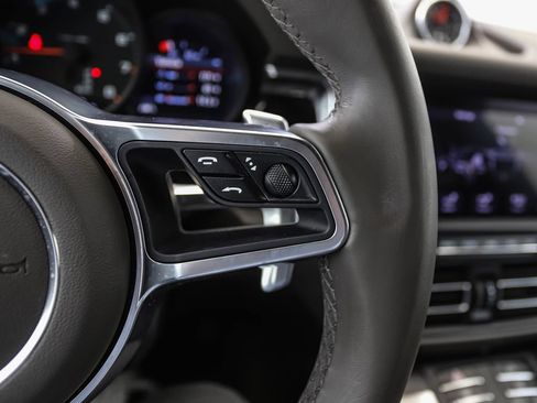 Used 2020 Porsche Macan AWD/4WD image 13