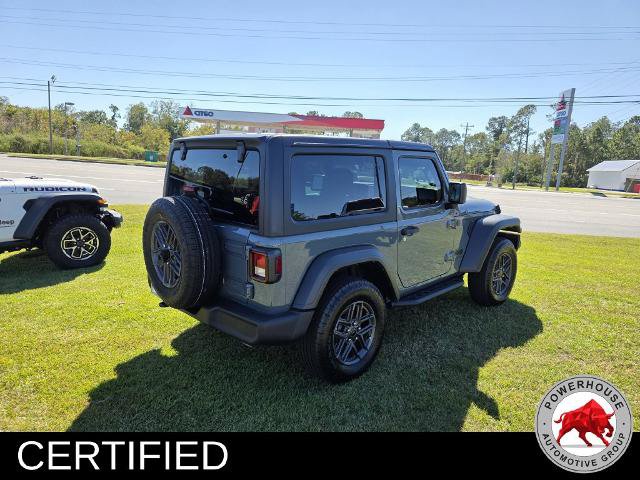 Used 2025 Jeep Wrangler Sport AWD/4WD image 6