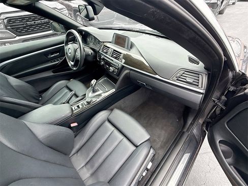 Used 2017 BMW 430i Convertible image 30