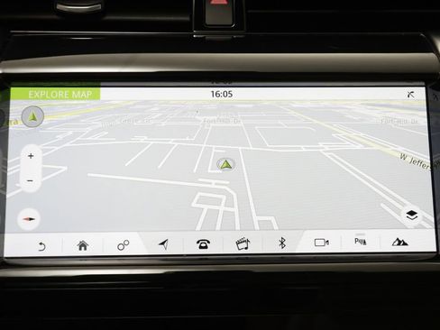 Used 2020 Land Rover Discovery Sport SE AWD/4WD image 11