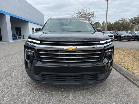 Certified 2025 Chevrolet Traverse LT image 2