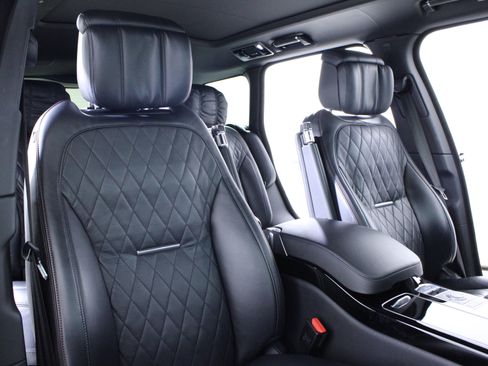 Used 2021 Land Rover Range Rover SV Autobiography Dynamic image 20