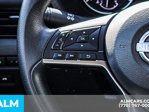 Used 2024 Nissan Sentra SV image 34