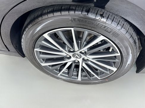 Certified 2025 Lexus ES 350 350 w/ Premium Package image 28