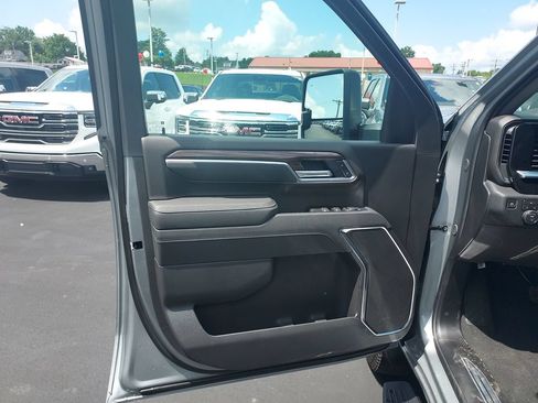 New 2026 Chevrolet Silverado 3500 LT w/ All Star Edition AWD/4WD image 10