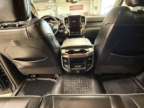 Used 2019 RAM 2500 Laramie image 17