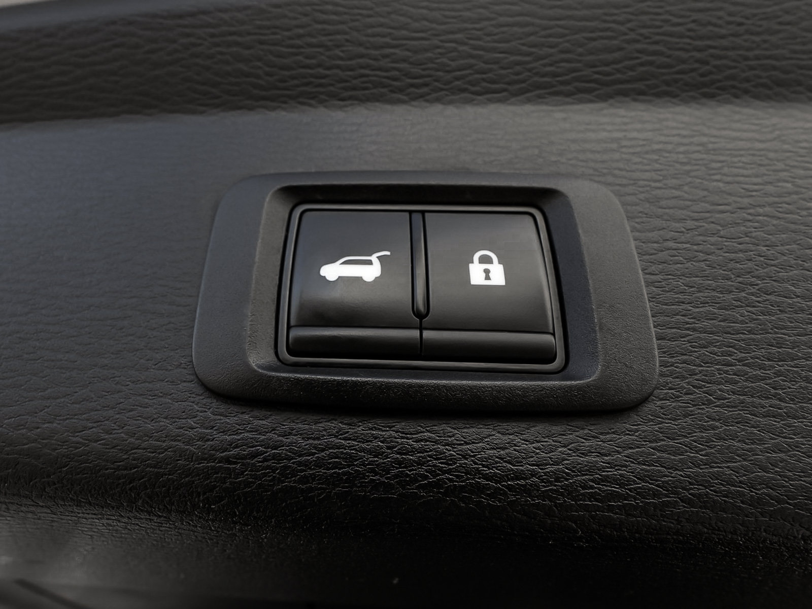 Used 2024 Mitsubishi Outlander SE AWD/4WD image 43
