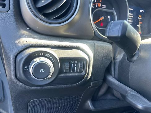 Used 2019 Jeep Wrangler Unlimited Sport S AWD/4WD image 21