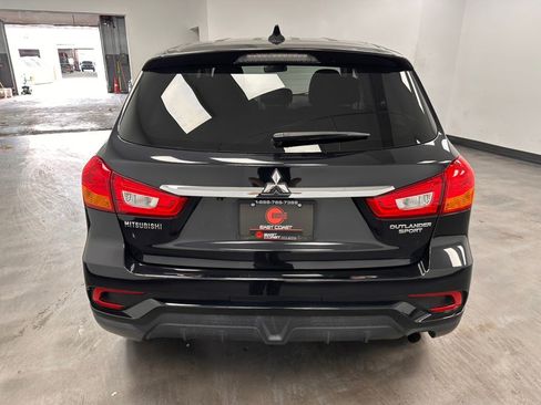 Used 2019 Mitsubishi Outlander Sport ES image 5