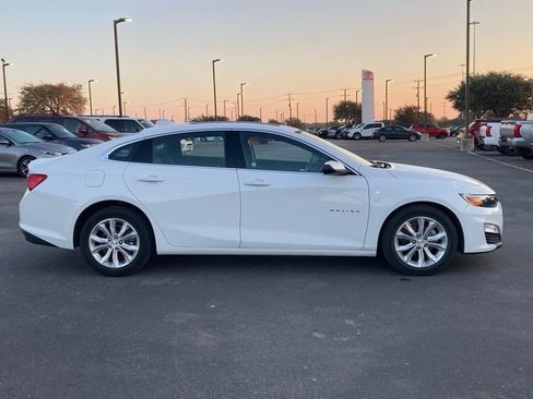 Used 2024 Chevrolet Malibu LT image 4