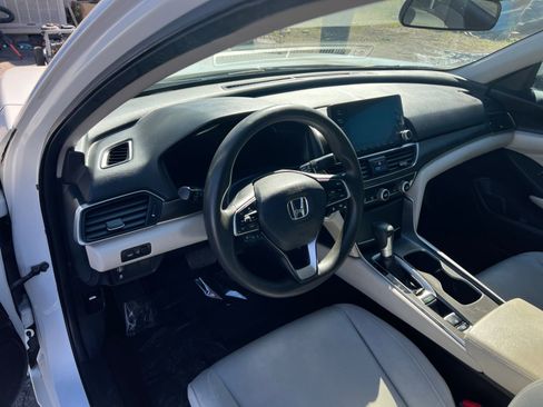 Used 2019 Honda Accord LX image 18