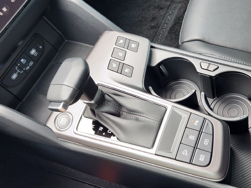 New 2026 Kia Sportage SX FWD image 19