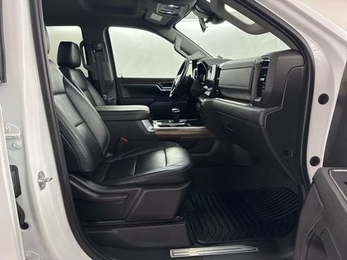 Used 2023 Chevrolet Silverado 1500 RST image 12