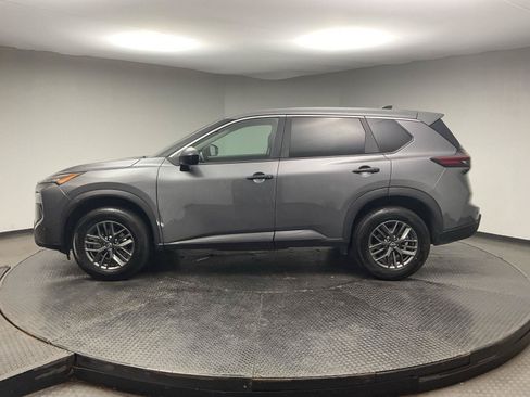 Used 2024 Nissan Rogue S FWD image 4
