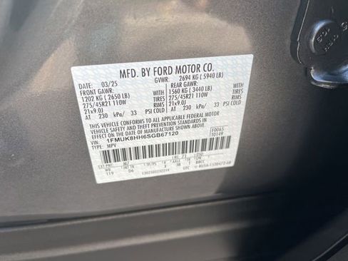 Used 2025 Ford Explorer Platinum w/ LUX Leather Package AWD/4WD image 20