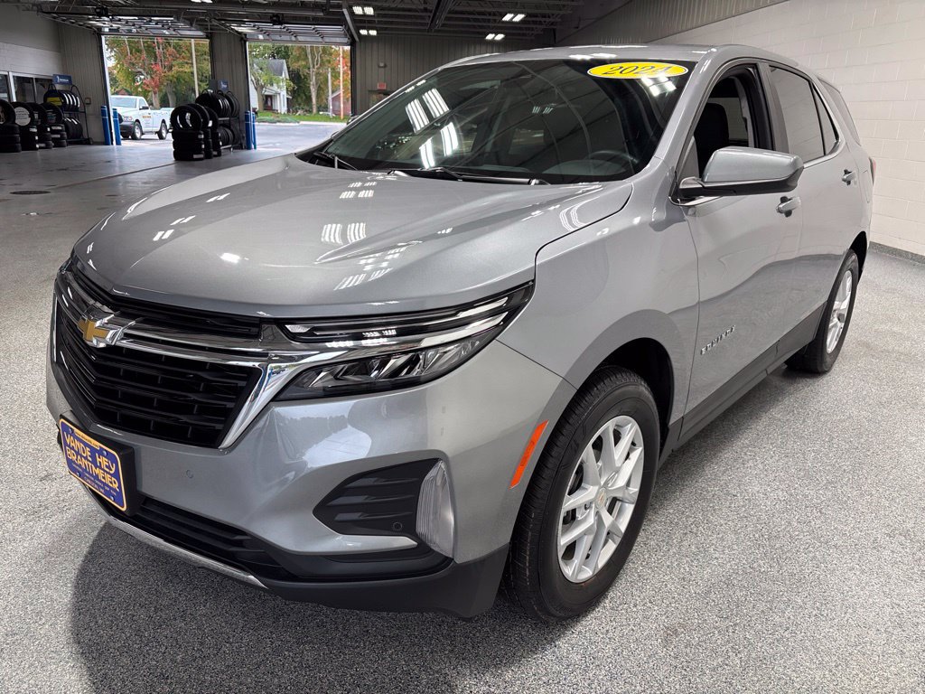 Used 2024 Chevrolet Equinox LT AWD/4WD image 3