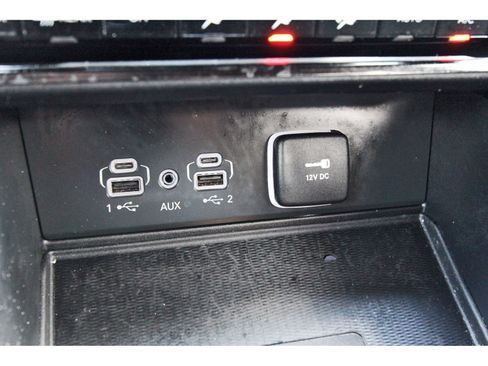 Used 2025 Jeep Grand Cherokee L Altitude RWD image 30