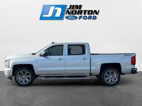 Used 2017 Chevrolet Silverado 1500 LTZ Z71 w/ LTZ Plus Package image 6
