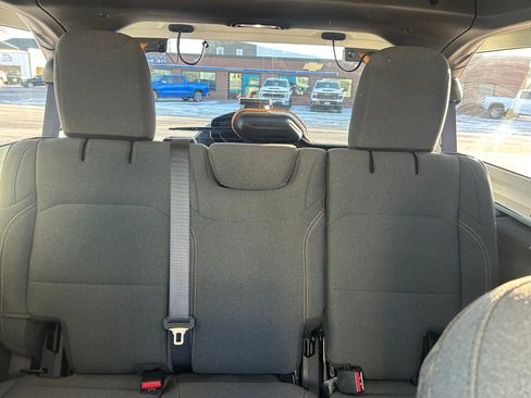 Used 2024 Jeep Wrangler Sport S image 28