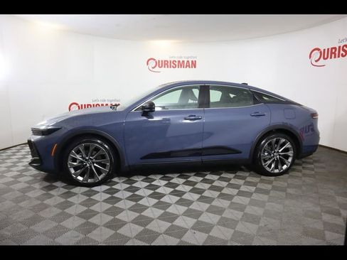 Used 2026 Toyota Crown Limited w/ Advanced Technology Package image 8