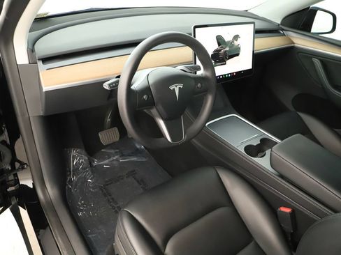 Used 2023 Tesla Model Y Long Range AWD/4WD image 15