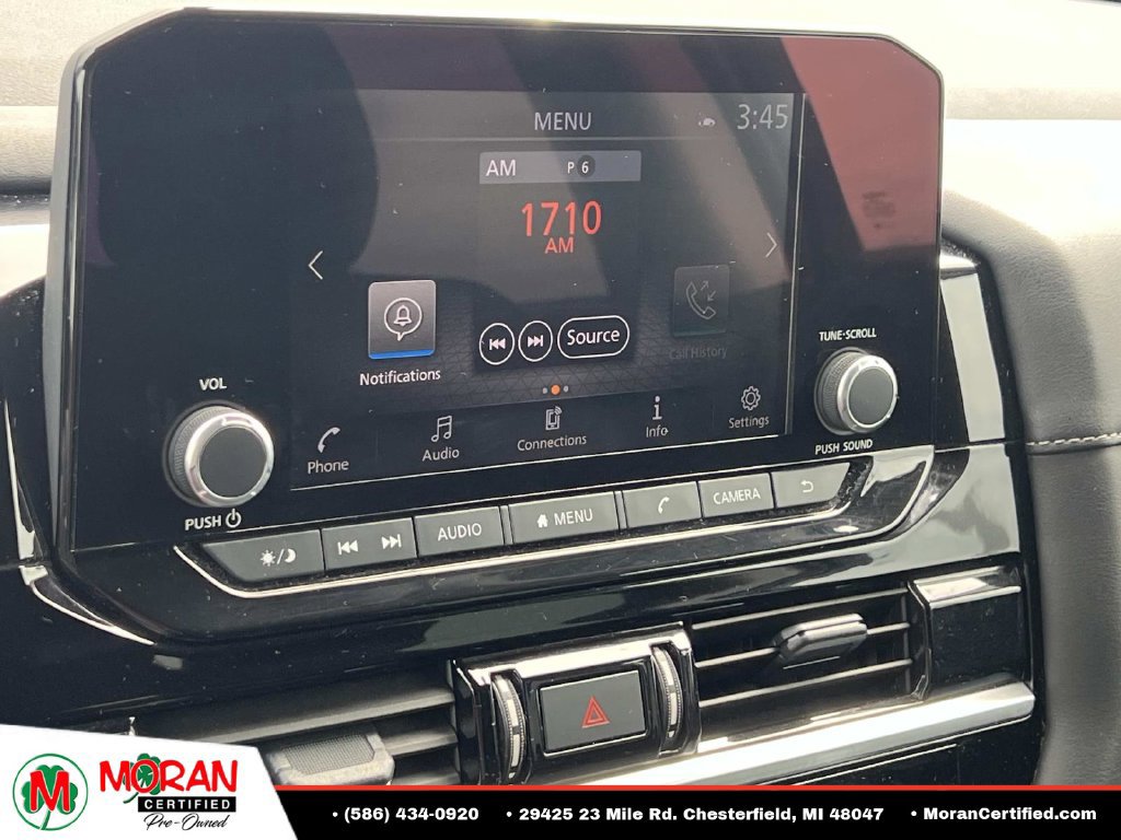 Used 2025 Nissan Pathfinder SV AWD/4WD image 21