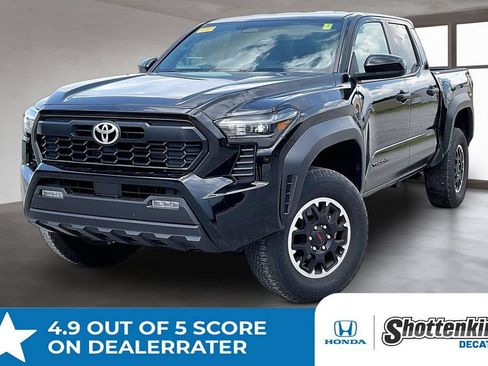 Used 2024 Toyota Tacoma TRD Off-Road AWD/4WD image 1
