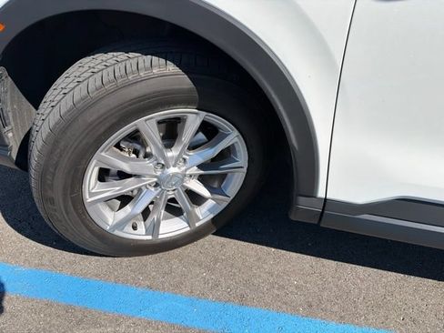 Used 2024 Honda CR-V EX-L image 3