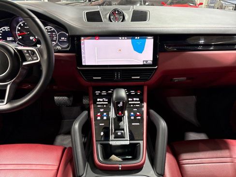 Used 2020 Porsche Cayenne image 77