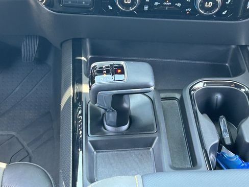 Certified 2025 Chevrolet Silverado 1500 ZR2 AWD/4WD image 21