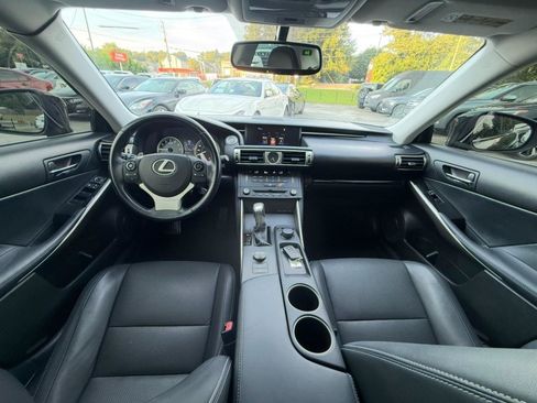 Used 2015 Lexus IS 250 RWD image 2