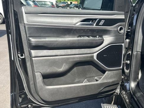 New 2026 Jeep Grand Wagoneer Limited AWD/4WD image 11